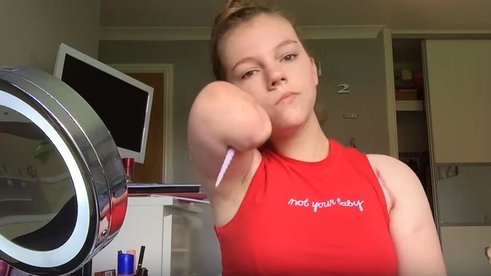 Nuoret tummat tytöt videot
